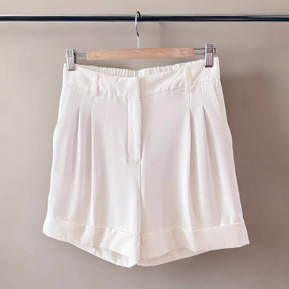 Rachel Zoe High Rise Pleated Tailored Shorts Womens 2 Cream Ivory Minimalist